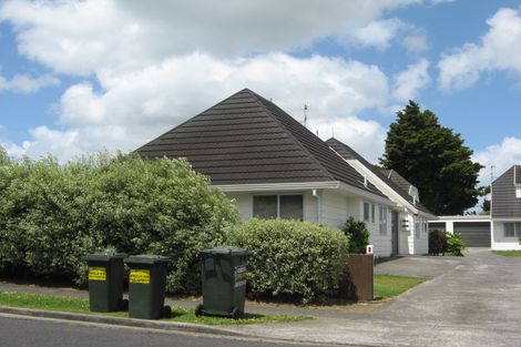 Photo of property in 4/7 Beach Road, Takanini, 2112
