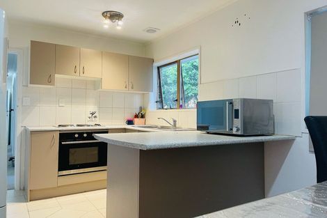 Photo of property in 2/15 Hayward Road, Papatoetoe, Auckland, 2025