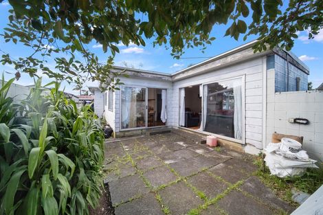 Photo of property in 5 Quennell Avenue, Favona, Auckland, 2024