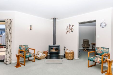 Photo of property in 3 James Street, Dannevirke, 4930