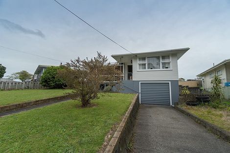 Photo of property in 10 Clearmont Crescent, Blagdon, New Plymouth, 4310
