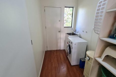 Photo of property in 12 Gatonby Place, Avonhead, Christchurch, 8042