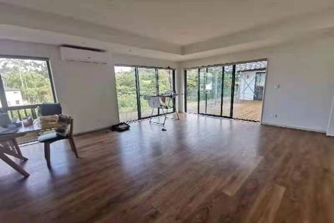 Photo of property in 7 Kaimai Avenue, Massey, Auckland, 0614