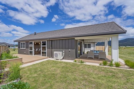 Photo of property in 5 Onerere Drive, Whitianga, 3510