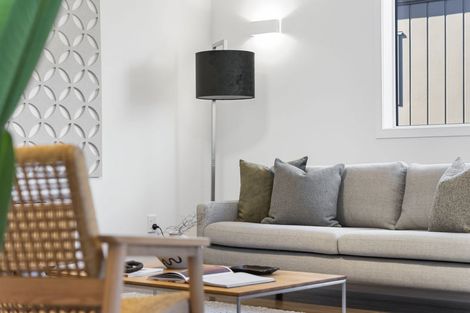 Photo of property in 16 Eastcliffe Road, Castor Bay, Auckland, 0620