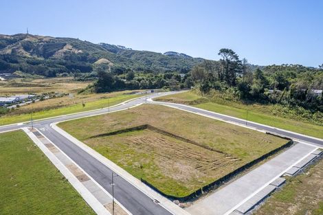 Photo of property in 9 Upper Main Drive, Kenepuru, 5022