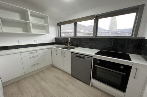 Photo of property in 15a Churchill Avenue, Hokowhitu, Palmerston North, 4410