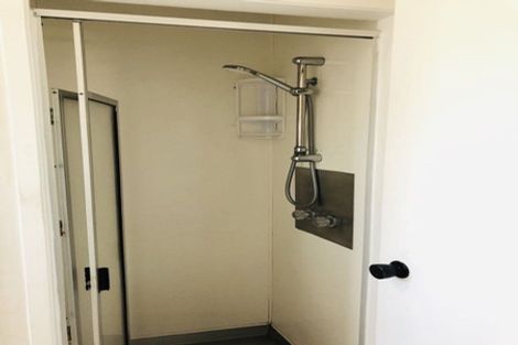 Photo of property in 24 Vanbrugh Place, Bucklands Beach, Auckland, 2014