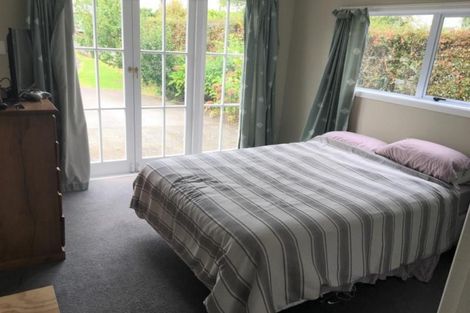 Photo of property in 1 River Road, Te Atatu Peninsula, Auckland, 0610