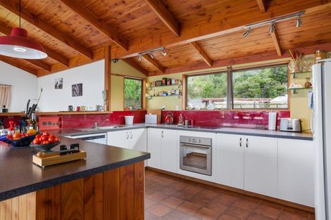 Photo of property in 8328 State Highway 35, Whanarua Bay, Te Kaha, 3199