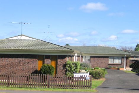 Photo of property in 2/26 Prictor Street, Papakura, 2110