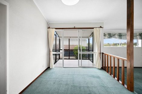 Photo of property in 8 Newcastle Road, Dinsdale, Hamilton, 3204