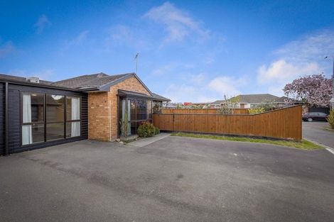 Photo of property in 22 Leander Street, Northcote, Christchurch, 8052