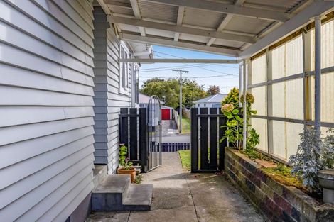 Photo of property in 16 Clyde Street, Ferndale, New Plymouth, 4310