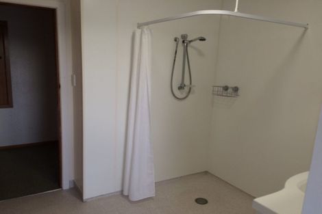 Photo of property in 40-40a Hamblyn Street, Strandon, New Plymouth, 4312