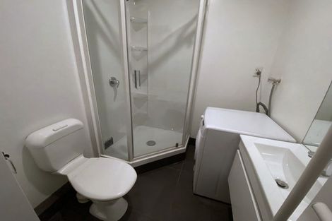 Photo of property in Terrace Tower Apartments, 11e/126 The Terrace, Wellington Central, Wellington, 6011