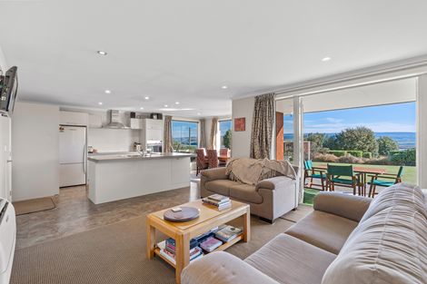 Photo of property in 28 Titri Road, Waihola, Outram, 9073