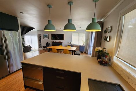 Photo of property in 7 Renata Crescent, Te Atatu Peninsula, Auckland, 0610