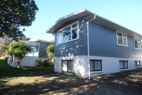 Photo of property in 105 Bond Crescent, Forrest Hill, Auckland, 0620