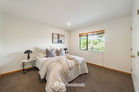Photo of property in 16 Haast Close, Kelson, Lower Hutt, 5010