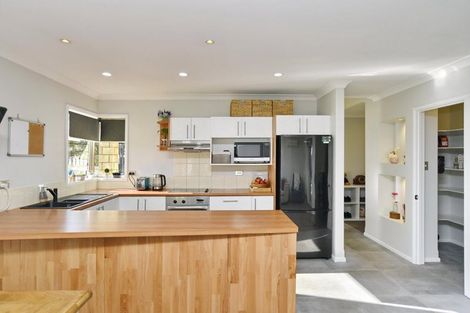 Photo of property in 29 Linkwater Way, Parklands, Christchurch, 8083