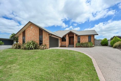 Photo of property in 68 Wiltshire Drive, Huntington, Hamilton, 3210
