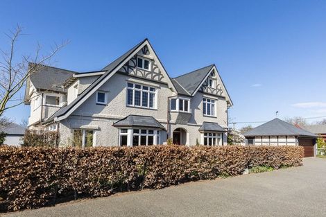 Photo of property in 39 Holly Road, St Albans, Christchurch, 8014