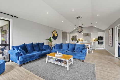 Photo of property in 131 Saint Kilda Road, Cambridge, 3434