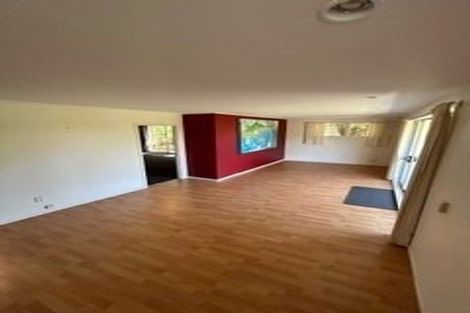 Photo of property in 52 Peter Terrace, Castor Bay, Auckland, 0620