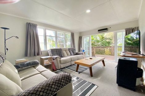Photo of property in 98 Glenpark Avenue, Frankleigh Park, New Plymouth, 4310