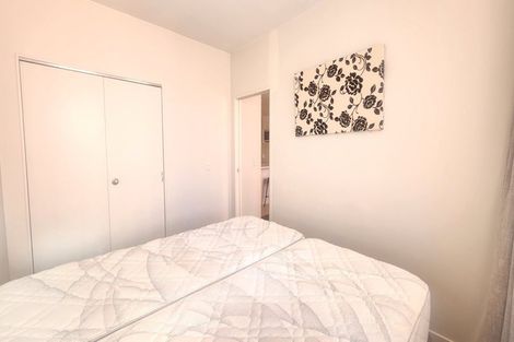 Photo of property in Terrace Tower Apartments, 2d/126 The Terrace, Wellington Central, Wellington, 6011