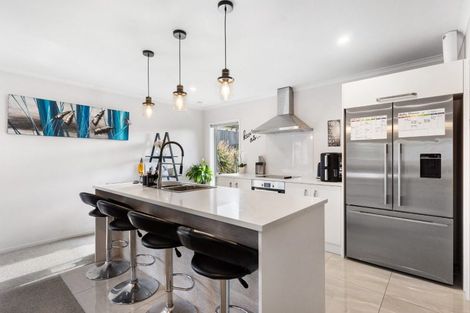 Photo of property in 19 Parkgrove Crescent, Pokeno, 2402