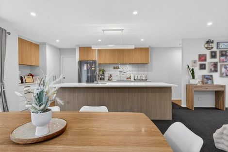 Photo of property in 43 Mary Crescent, Elderslea, Upper Hutt, 5018