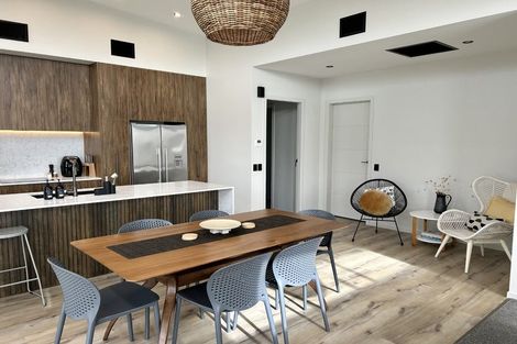 Photo of property in 8 Mirek Street, Waikanae, 5036