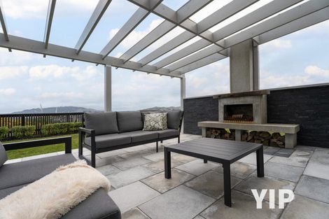 Photo of property in 16 Havana Rise, Grenada Village, Wellington, 6037