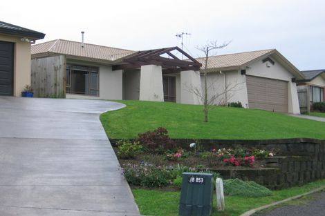 Photo of property in 18 Jordan Way, Kelvin Grove, Palmerston North, 4414