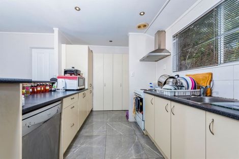 Photo of property in 329 Don Buck Road, Massey, Auckland, 0614