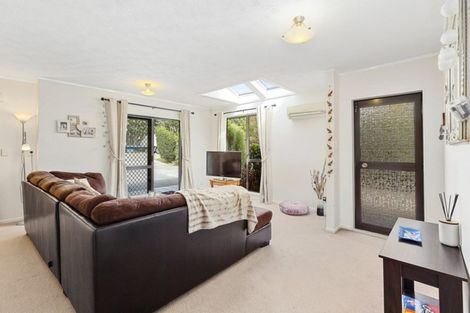 Photo of property in 7f1 Tawa Street, Tawa, Wellington, 5028