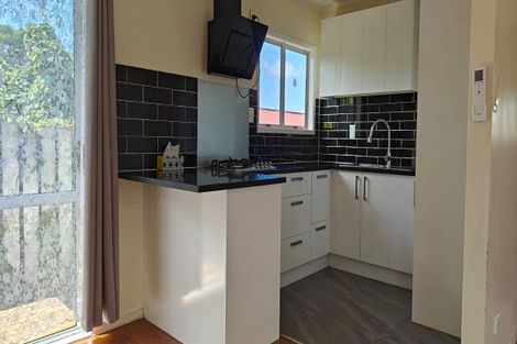 Photo of property in 24a/2 Waimumu Road, Massey, Auckland, 0614