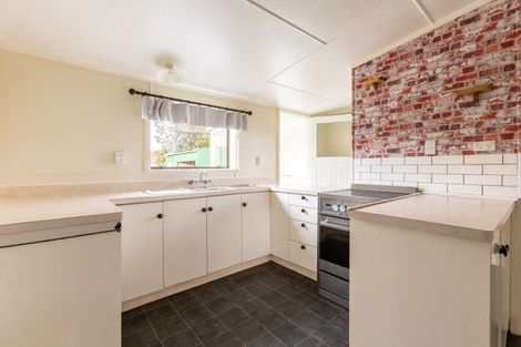 Photo of property in 12 Ormond Street, Woodville, 4920