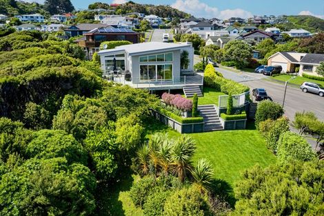 Photo of property in 14 Dornoch Place, Papakowhai, Porirua, 5024