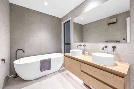 Photo of property in 67a Fendalton Road, Fendalton, Christchurch, 8014