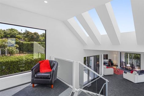 Photo of property in 2/11 Belleview Terrace, Mount Pleasant, Christchurch, 8081