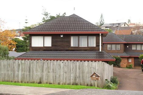 Photo of property in 3/27 Luplau Crescent, Cockle Bay, Auckland, 2014