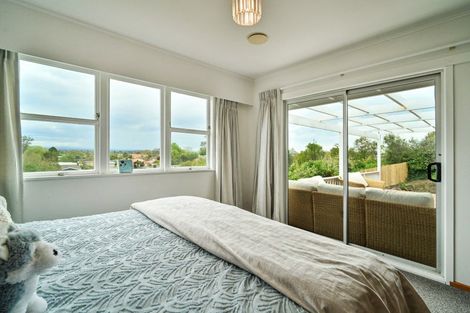 Photo of property in 11 Busby Hill, Havelock North, 4130