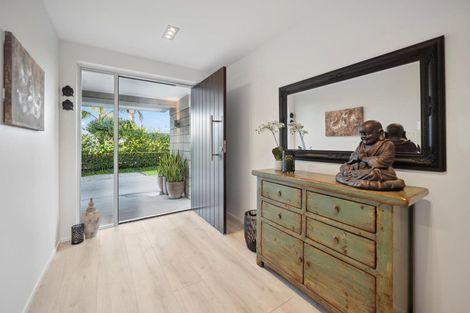 Photo of property in 12a Eastcliffe Road, Castor Bay, Auckland, 0620