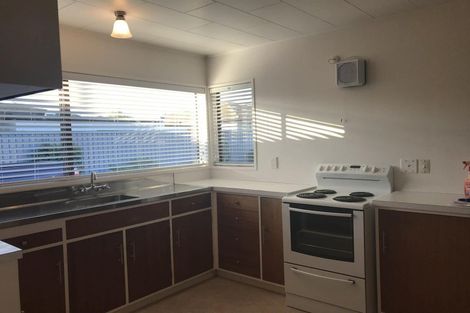 Photo of property in 3/507 Eastbourne Street East, Hastings, 4122