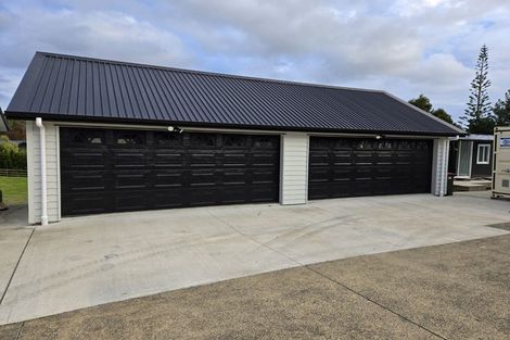 Photo of property in 190 Oraha Road, Kumeu, 0892