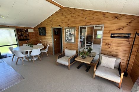 Photo of property in 19 Laurence Street, Manly, Whangaparaoa, 0930