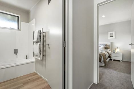 Photo of property in 1/20a Rawene Road, Birkenhead, Auckland, 0626